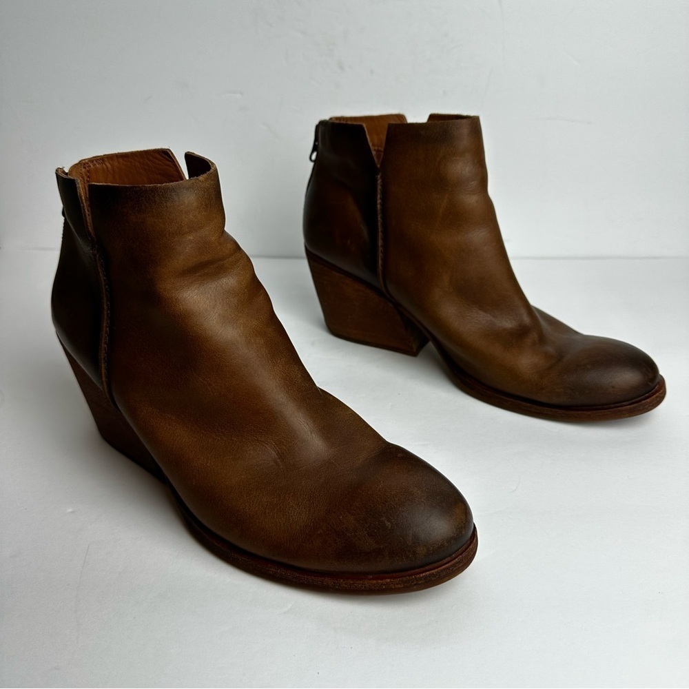 Kork-Ease Chandra Brown Leather Ankle Boots Women's Sz 9.5 Stacked Wooden Heel